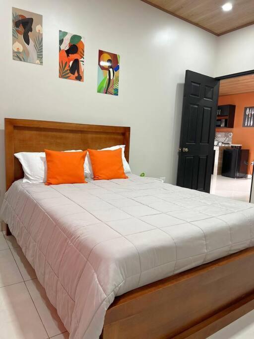 Orange Apartment 5 Min Aeropuerto Juan Santamaria Alajuela Dış mekan fotoğraf